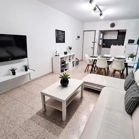 Pandora's - Margarita Gardens * Pafos